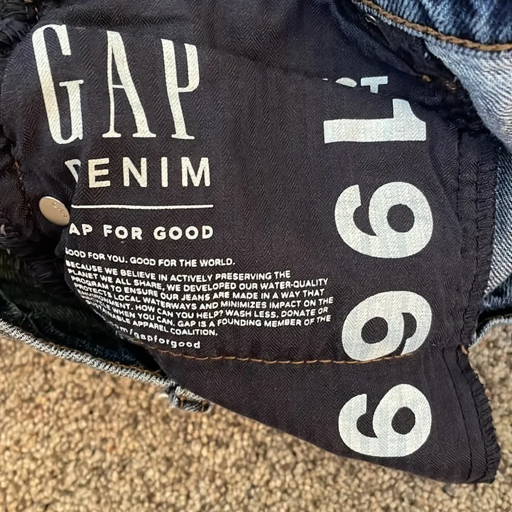 ⭐️ 3 for 20! Gap Jean shorts 26